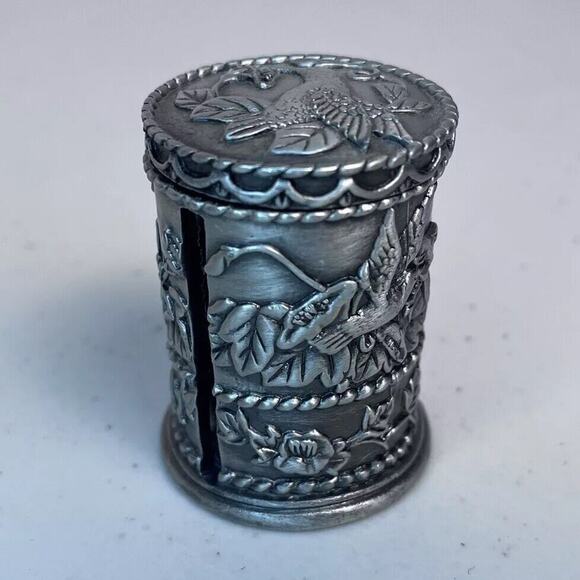 Vintage Pewter Hummingbird Embossed Postage Stamp Roll Holder Dispenser 2" - Picture 2 of 12